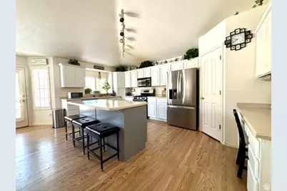 6344 S Adirondack Way, Taylorsville, UT 84129 - Photo 6