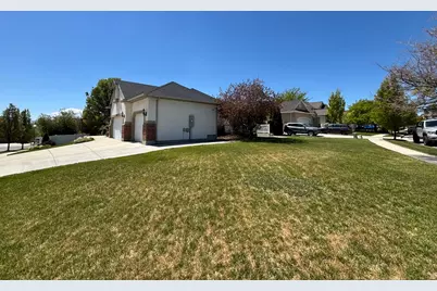 6344 S Adirondack Way, Taylorsville, UT 84129 - Photo 10