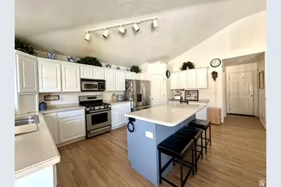 6344 S Adirondack Way, Taylorsville, UT 84129 - Photo 2