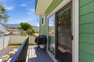 370 W Knights Ln, Layton, UT 84041 - Photo 4