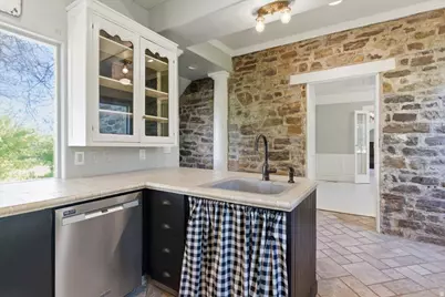 372 W 100 N, Logan, UT 84321 - Photo 14
