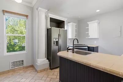 372 W 100 N, Logan, UT 84321 - Photo 18