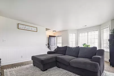 1756 N 2615 W, Clinton, UT 84015 - Photo 4