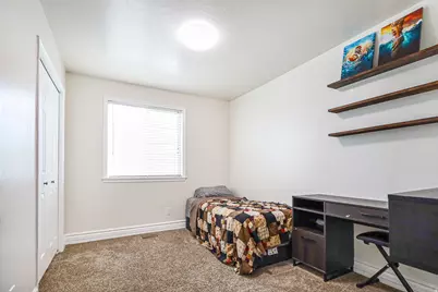 1756 N 2615 W, Clinton, UT 84015 - Photo 16
