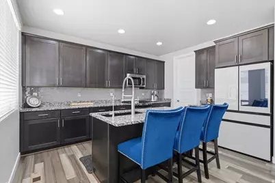 7109 W Jayson Dr S, West Jordan, UT 84081 - Photo 8