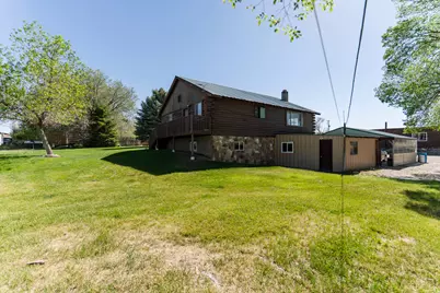 320 N 200 E, Vernal, UT 84078 - Photo 8