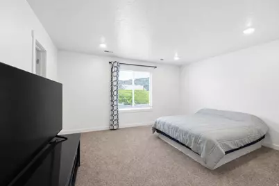8584 W Cordero Dr, Magna, UT 84044 - Photo 8