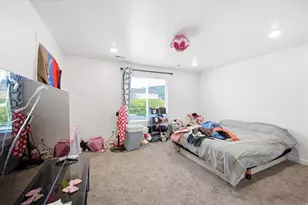 8584 W Cordero Dr, Magna, UT 84044 - Photo 16
