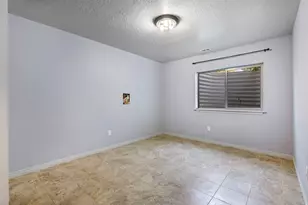 319 W Lariat Blvd, Saratoga Springs, UT 84045 - Photo 22