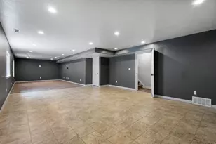 319 W Lariat Blvd, Saratoga Springs, UT 84045 - Photo 24