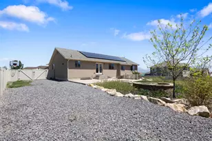 319 W Lariat Blvd, Saratoga Springs, UT 84045 - Photo 30