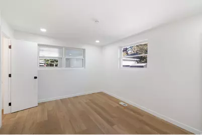 1098 E Lori Way, Murray, UT 84117 - Photo 12