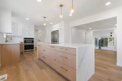 1098 E Lori Way, Murray, UT 84117 - Photo 6