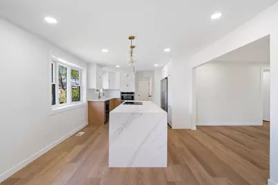 1098 E Lori Way, Murray, UT 84117 - Photo 4