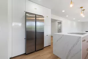 1098 E Lori Way, Murray, UT 84117 - Photo 8
