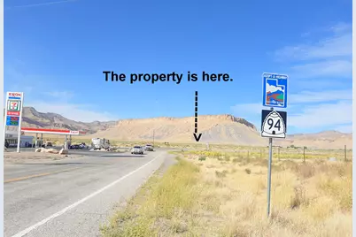 458 W Singing Desert Rd, Thompson, UT 84540 - Photo 28