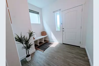 1049 W Albion Meadow Way, Bluffdale, UT 84065 - Photo 4
