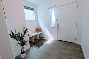 1049 W Albion Meadow Way, Bluffdale, UT 84065 - Photo 4