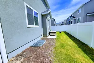 1049 W Albion Meadow Way, Bluffdale, UT 84065 - Photo 48