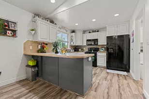 653 W 3550 S, Riverdale, UT 84405 - Photo 14