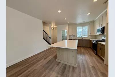 2945 N Devon Dr #245, Ogden, UT 84404 - Photo 2