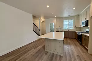 2945 N Devon Dr, Ogden, UT 84404 - Photo 2