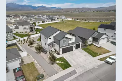 7889 N Bristlecone Rd E, Eagle Mountain, UT 84005 - Photo 4