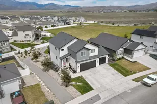 7889 N Bristlecone Rd E, Eagle Mountain, UT 84005 - Photo 4