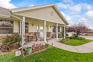 130 S 300 E, Annabella, UT 84711 - Photo 4