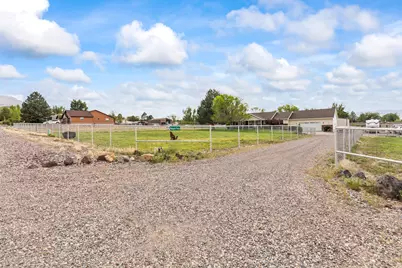 130 S 300 E, Annabella, UT 84711 - Photo 2