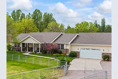 130 S 300 E, Annabella, UT 84711 - Photo 2