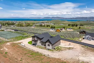 2923 S Country Club Way, Garden City, UT 84028 - Photo 4