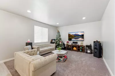 5062 W Acklins Cir, Herriman, UT 84096 - Photo 12