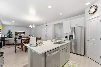 5062 W Acklins Cir, Herriman, UT 84096 - Photo 10