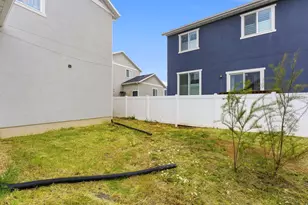 5062 W Acklins Cir, Herriman, UT 84096 - Photo 2
