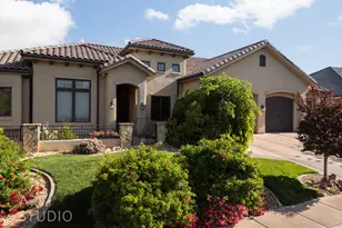 2461 E Lagrasse Cir, Saint George, UT 84790 - Photo 2