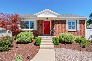 2827 S Lakeview Dr, Salt Lake City, UT 84109 - Photo 1