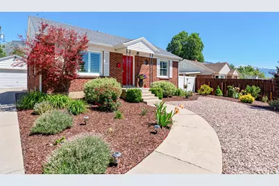 2827 S Lakeview Dr, Salt Lake City, UT 84109 - Photo 2