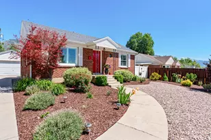 2827 S Lakeview Dr, Salt Lake City, UT 84109 - Photo 2