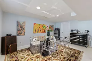 2827 S Lakeview Dr, Salt Lake City, UT 84109 - Photo 10
