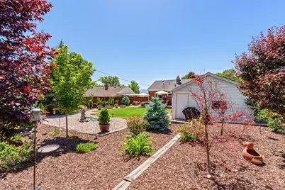 2827 S Lakeview Dr, Salt Lake City, UT 84109 - Photo 24