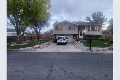 3371 W 440 S, Vernal, UT 84078 - Photo 2