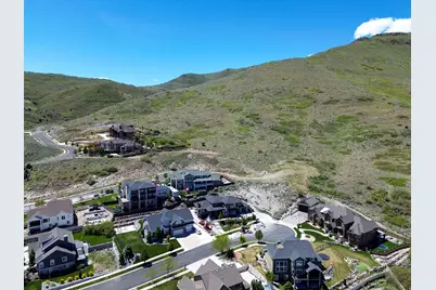 5574 W Lookout Mesa Cir #117, Herriman, UT 84096 - Photo 2