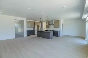 1073 W 880 Ln S, Woods Cross, UT 84087 - Photo 4