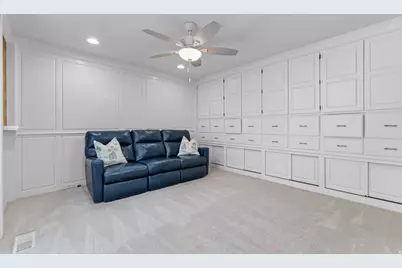 4900 S Three Fountains Dr #137, Murray, UT 84107 - Photo 12