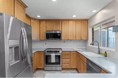 4900 S Three Fountains Dr #137, Murray, UT 84107 - Photo 8