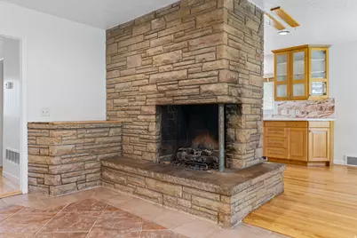 1889 E 4675 S, Holladay, UT 84117 - Photo 12