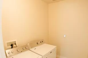 6294 W Sutherland Dr S, Highland, UT 84003 - Photo 30