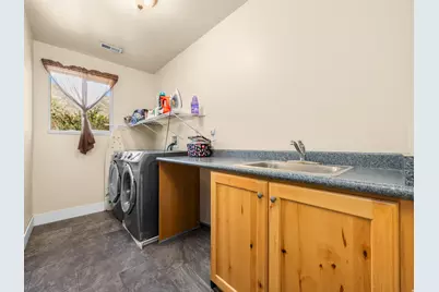 1425 N Manila Ct W, Pleasant Grove, UT 84062 - Photo 18