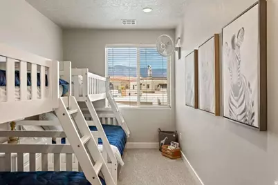 2335 N Canyon Dr, Washington, UT 84780 - Photo 28